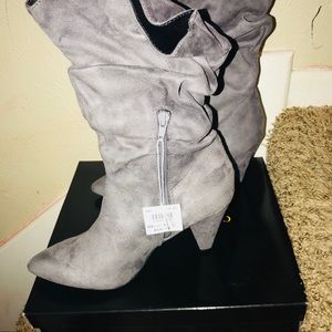 New boot for women/girl size 9 in a boxfor winter